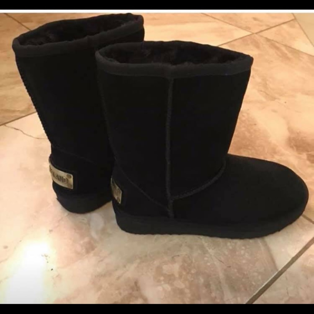 Ausland girls boots size 4.5 NWOT. Never worn! - Picture 1 of 2